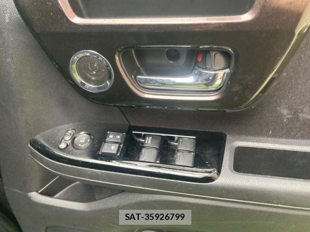 Honda N BOX CUSTOM 2019-11 7272505-12