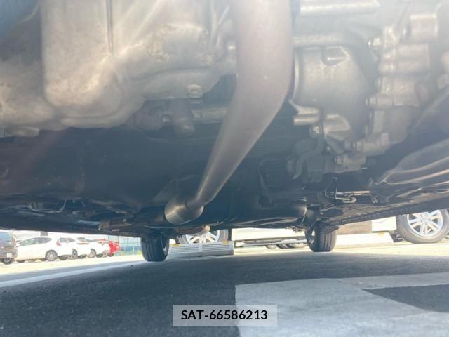 Honda N BOX CUSTOM 2017-12 7271384-9
