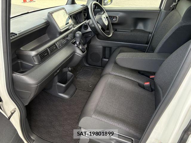 Honda N BOX CUSTOM 2024-02 7272490-6
