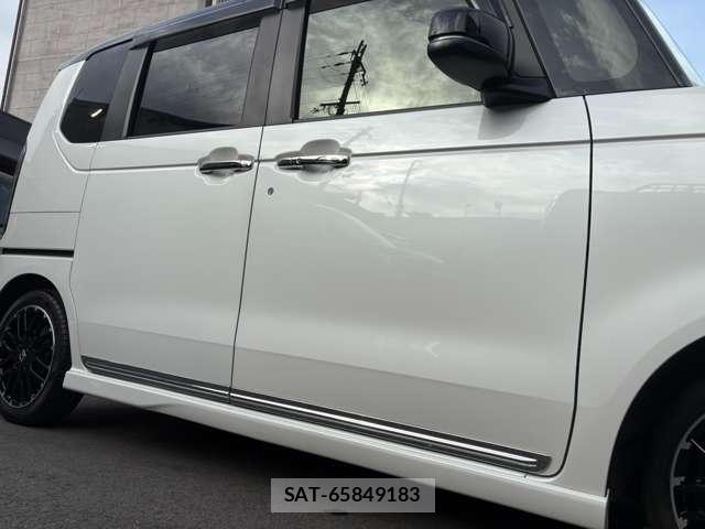 Honda N BOX CUSTOM 2023-11 7272474-15
