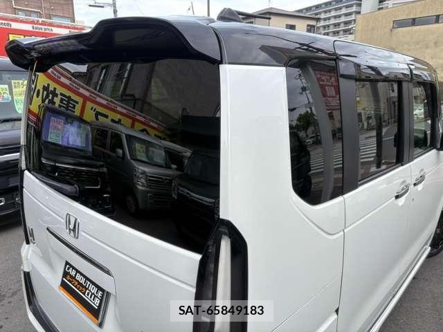 Honda N BOX CUSTOM 2023-11 7272474-19
