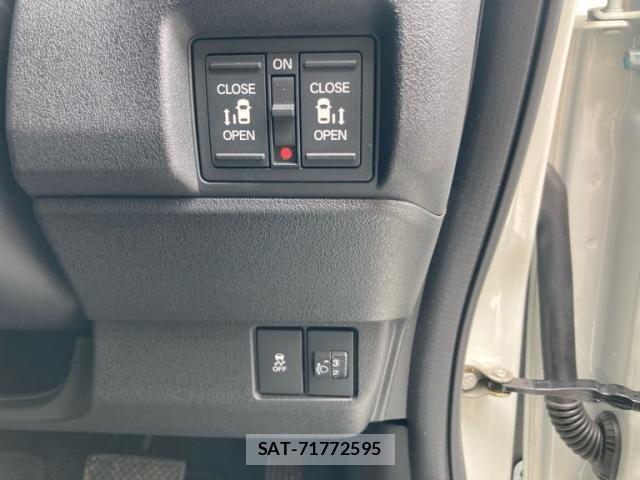 Honda N BOX CUSTOM 2024-11 7272470-15