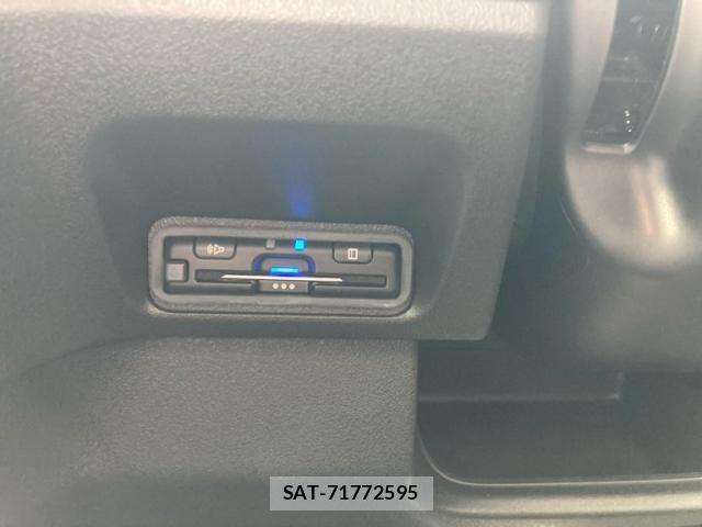 Honda N BOX CUSTOM 2024-11 7272470-16