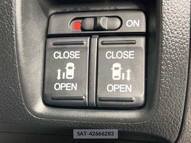 Honda N BOX CUSTOM 2015-05 7328859-4