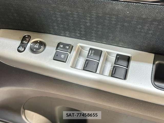 Honda N BOX CUSTOM 2016-03 7328862-14