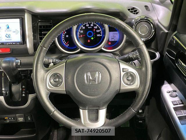 Honda N BOX CUSTOM 2016-09 7328857-9
