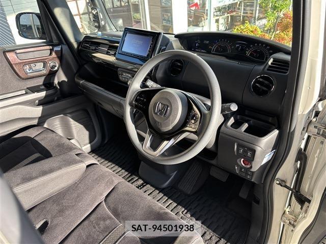 Honda N BOX CUSTOM 2017-11 7328847-4