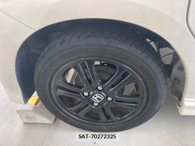 Honda N BOX CUSTOM 2017-01 7328861-8