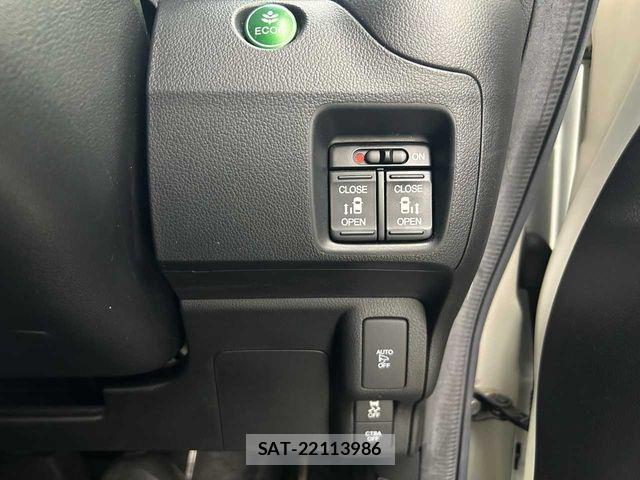 Honda N BOX CUSTOM 2015-08 7328869-12