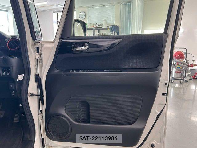 Honda N BOX CUSTOM 2015-08 7328869-15