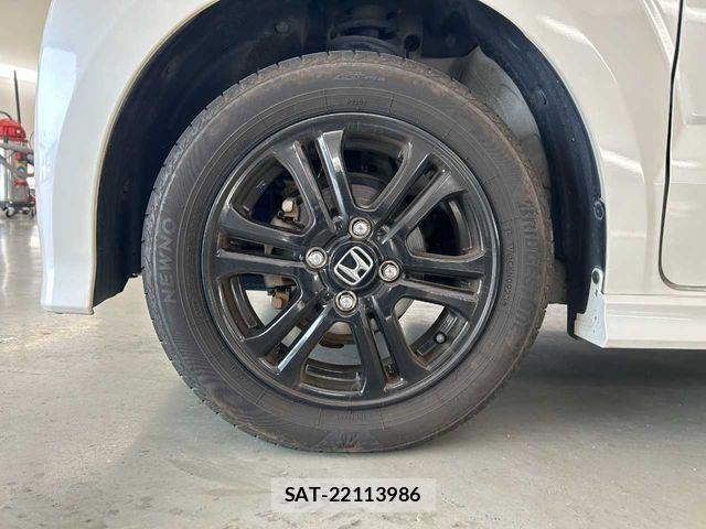 Honda N BOX CUSTOM 2015-08 7328869-26