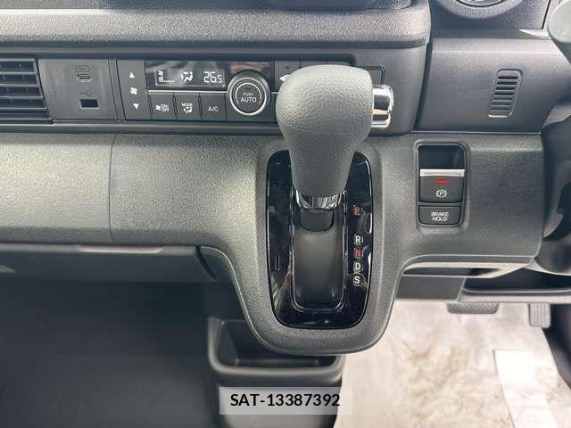 Honda N BOX CUSTOM 2026-04 7328799-14