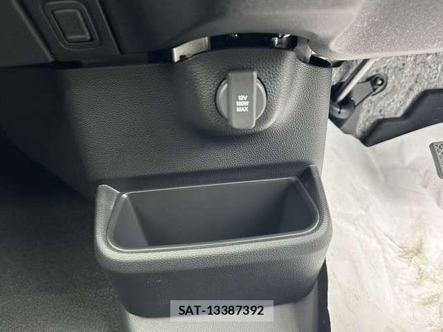 Honda N BOX CUSTOM 2026-04 7328799-15
