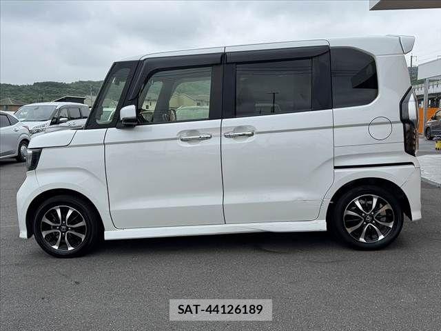 Honda N BOX CUSTOM 2019-06 7328863-11