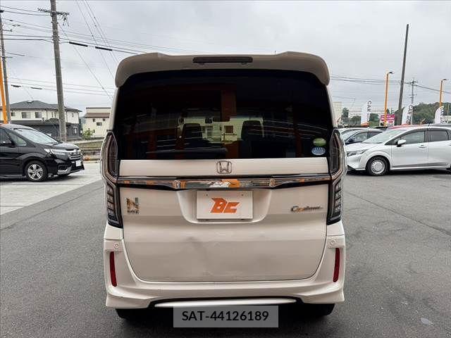 Honda N BOX CUSTOM 2019-06 7328863-13