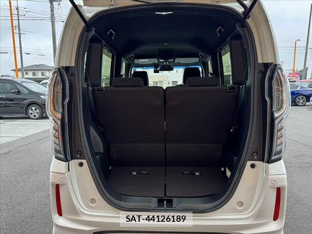 Honda N BOX CUSTOM 2019-06 7328863-19