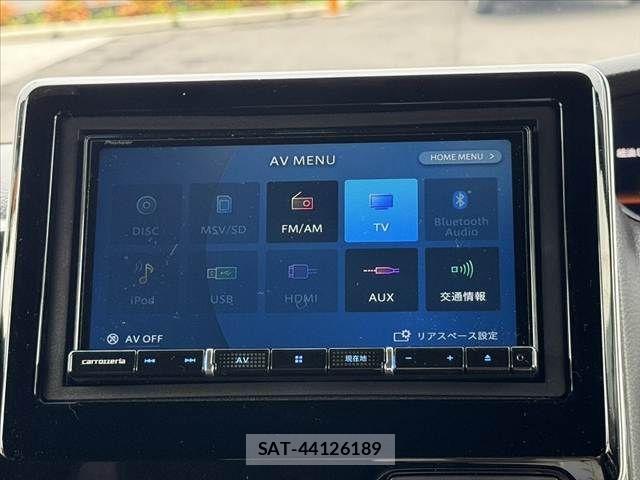 Honda N BOX CUSTOM 2019-06 7328863-20