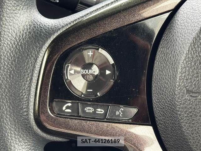 Honda N BOX CUSTOM 2019-06 7328863-22