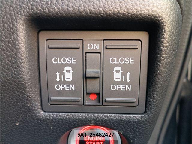 Honda N BOX CUSTOM 2021-03 7328837-13