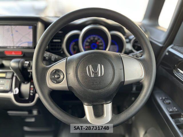 Honda N BOX CUSTOM 2013-04 7328868-13