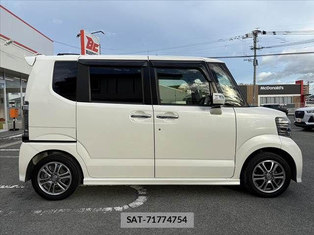 Honda N BOX CUSTOM 2015-06 7328877-11