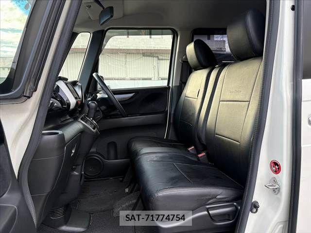 Honda N BOX CUSTOM 2015-06 7328877-16