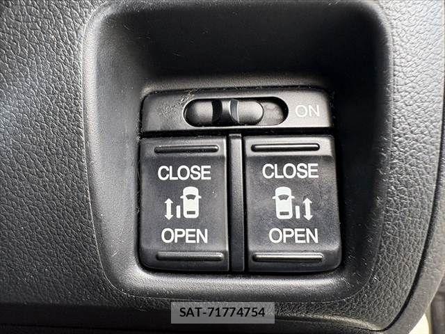 Honda N BOX CUSTOM 2015-06 7328877-5