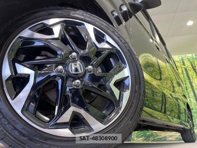 Honda N BOX CUSTOM 2018-03 7328821-13