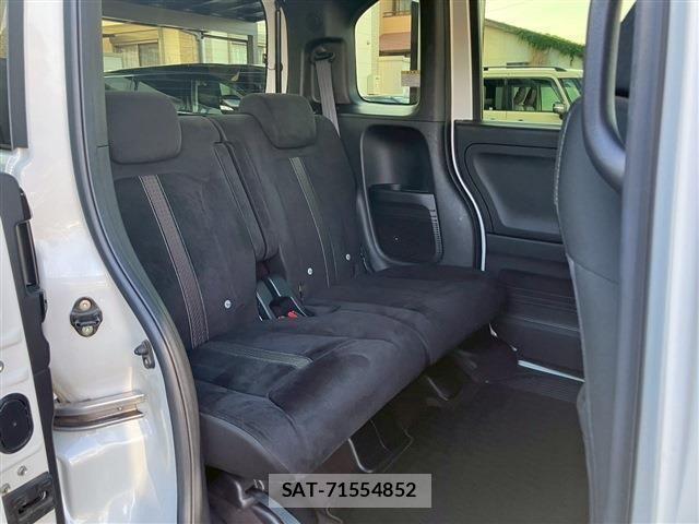 Honda N BOX CUSTOM 2020-10 7328838-11