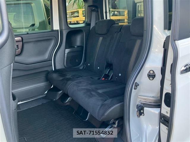 Honda N BOX CUSTOM 2020-10 7328838-12