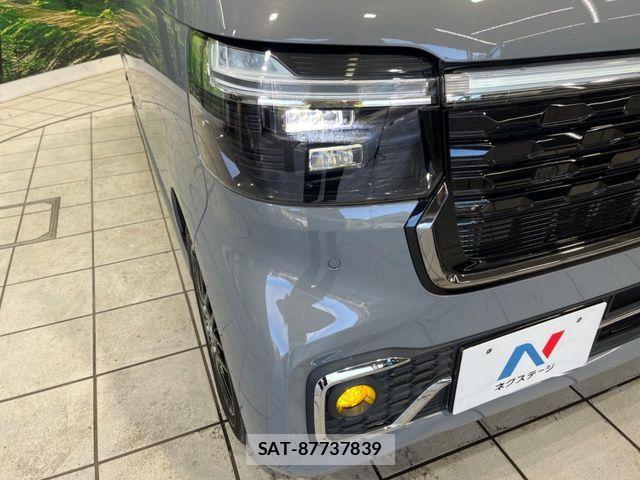 Honda N BOX CUSTOM 2024-03 7328782-11