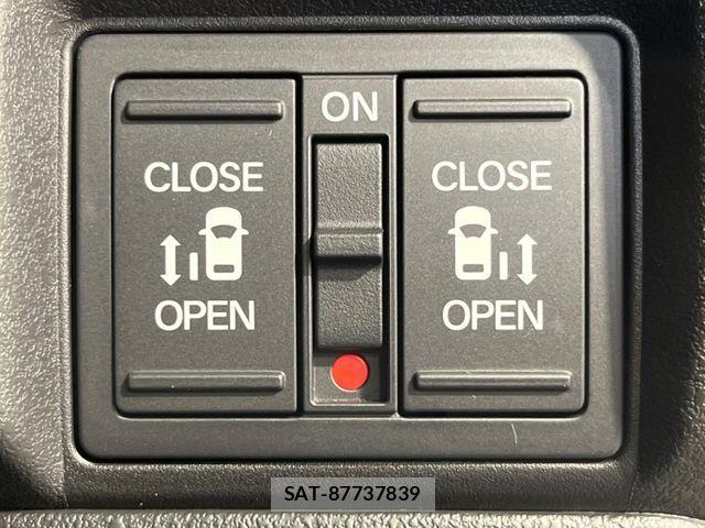 Honda N BOX CUSTOM 2024-03 7328782-2