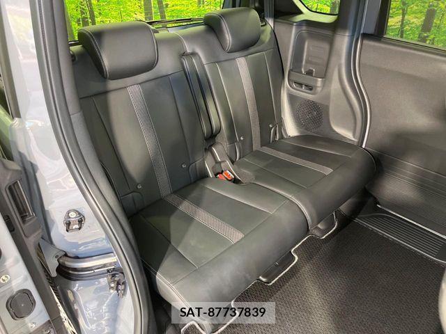 Honda N BOX CUSTOM 2024-03 7328782-8