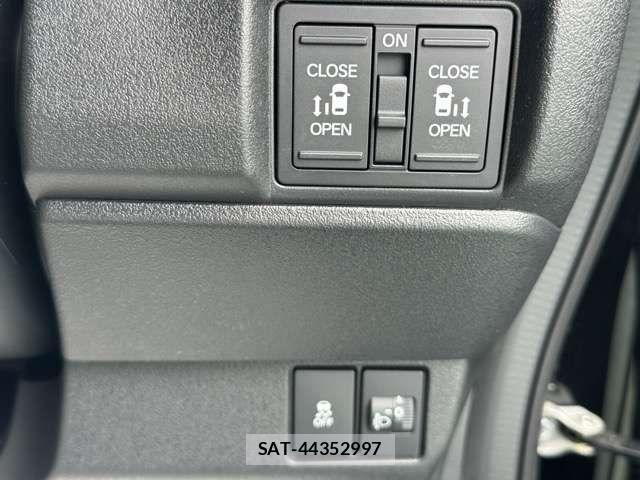 Honda N BOX CUSTOM 2026-04 7328792-16