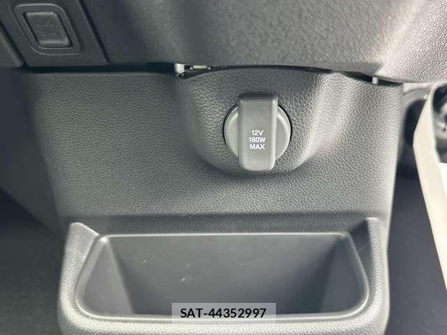 Honda N BOX CUSTOM 2026-04 7328792-18