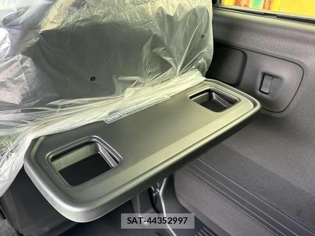 Honda N BOX CUSTOM 2026-04 7328792-7