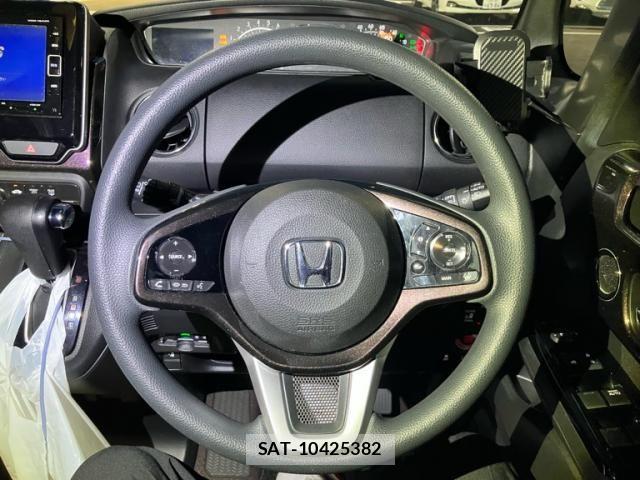 Honda N BOX CUSTOM 2018-06 7328865-14