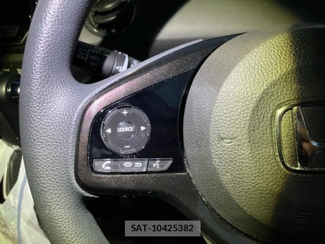 Honda N BOX CUSTOM 2018-06 7328865-16