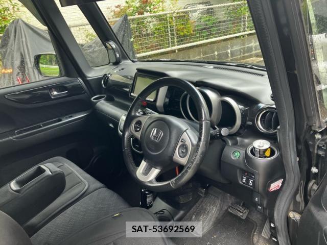 Honda N BOX CUSTOM 2015-03 7328882-14