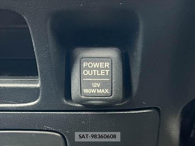 Honda N BOX CUSTOM 2013-01 7328873-27