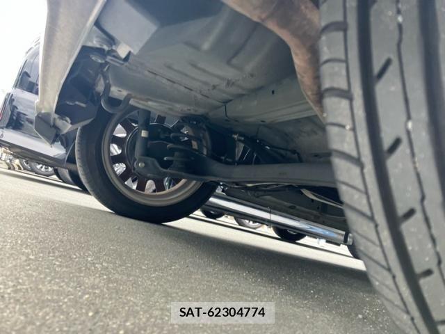 Honda N BOX CUSTOM 2015-09 7328875-9