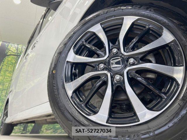 Honda N BOX CUSTOM 2019-04 7328833-12