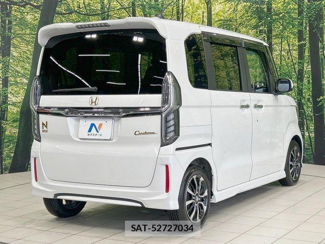 Honda N BOX CUSTOM 2019-04 7328833-16