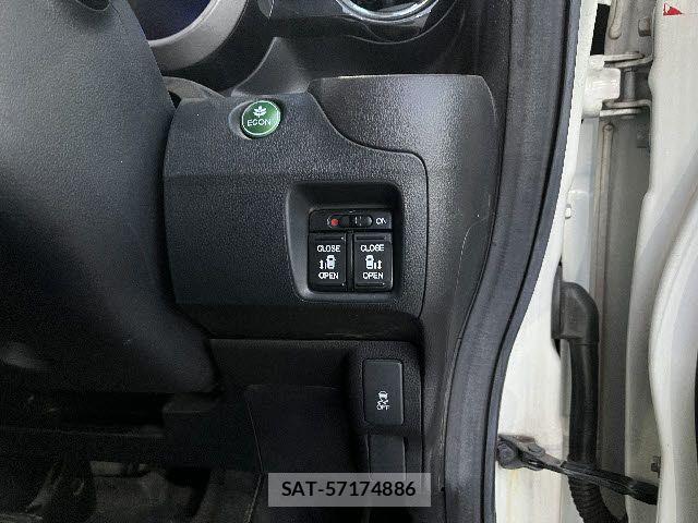 Honda N BOX CUSTOM 2013-05 7328878-16