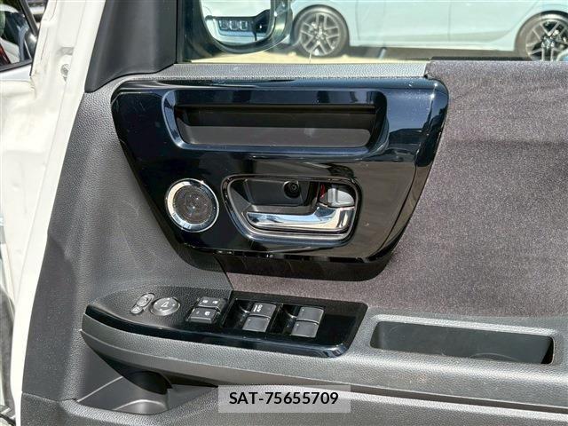 Honda N BOX CUSTOM 2021-03 7328830-18