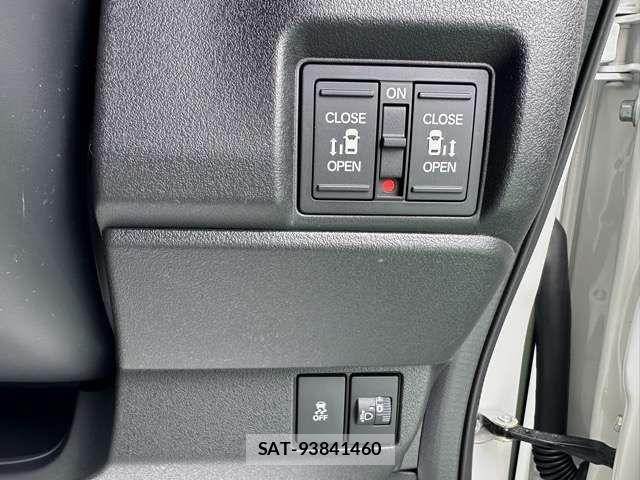 Honda N BOX CUSTOM 2026-04 7328788-16