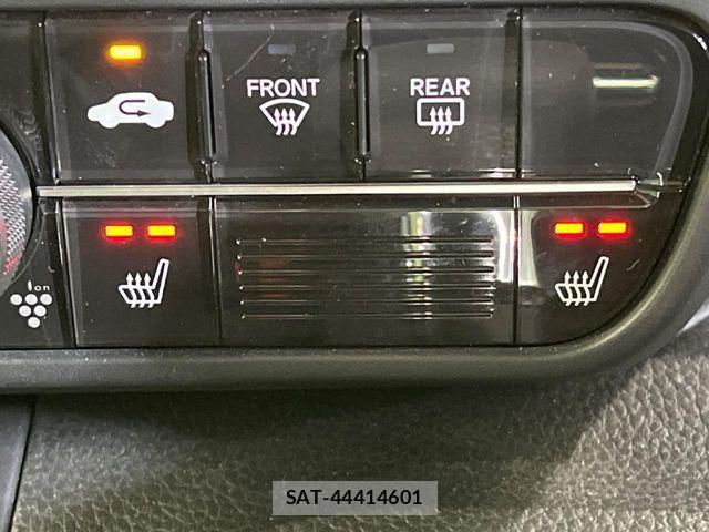 Honda N BOX CUSTOM 2022-02 7328815-9