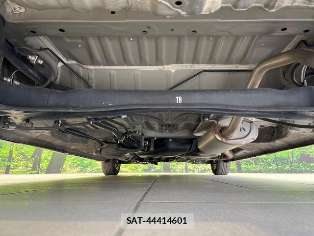 Honda N BOX CUSTOM 2022-02 7328815-18