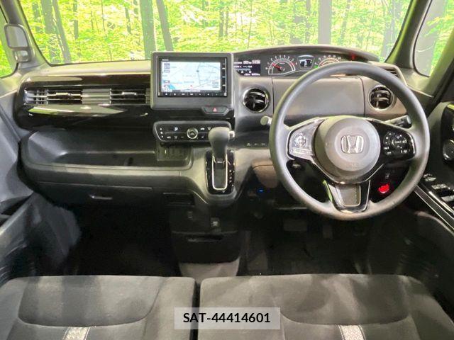 Honda N BOX CUSTOM 2022-02 7328815-1