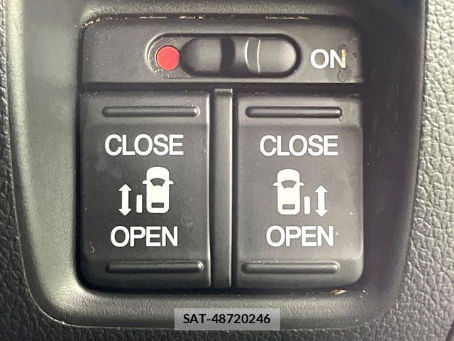 Honda N BOX CUSTOM 2016-10 7328856-3